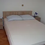 And Nediljko Apartment Bibinje