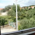 And Nediljko Apartment Bibinje