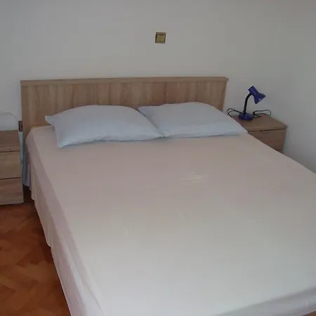 And Nediljko Appartement Bibinje