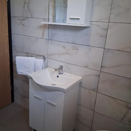 And Nediljko Apartment