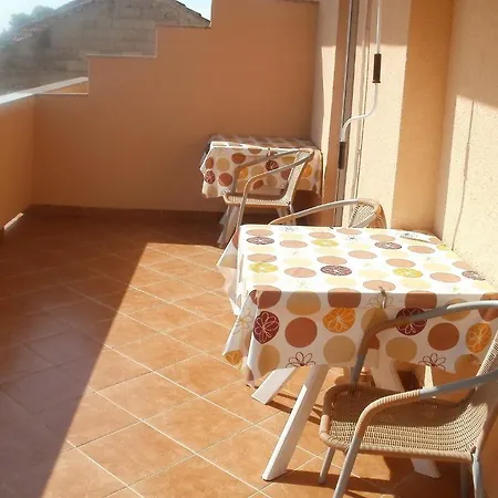Apartment And Nediljko Bibinje