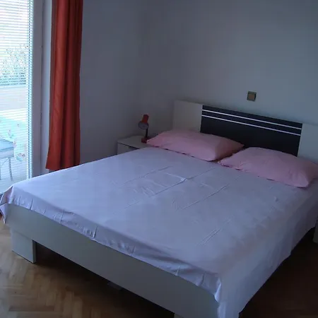 And Nediljko Apartment Bibinje