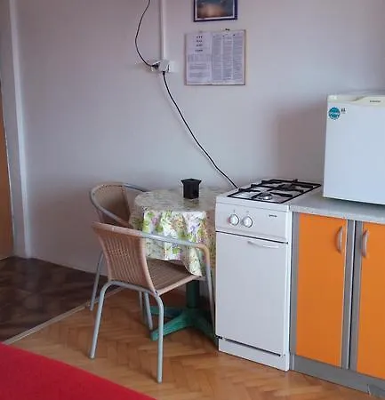 And Nediljko Appartement *