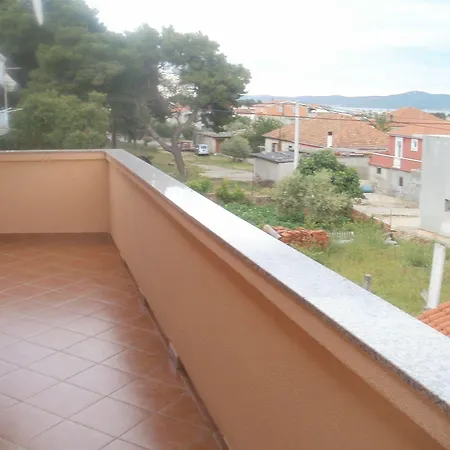 And Nediljko Appartement *
