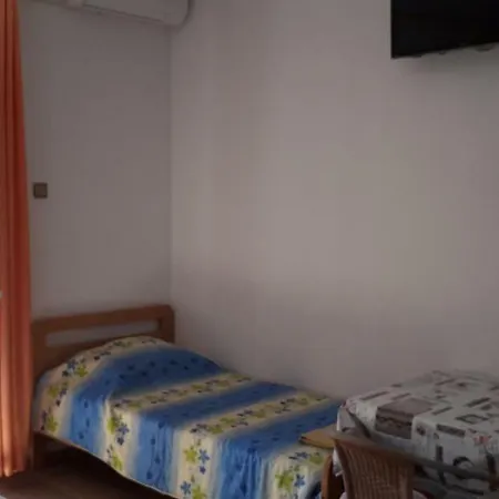 And Nediljko Appartement Bibinje