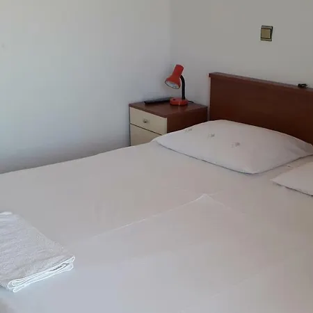 And Nediljko Appartement *