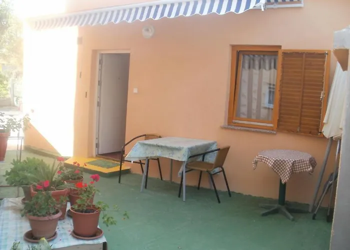 And Nediljko Apartment Bibinje