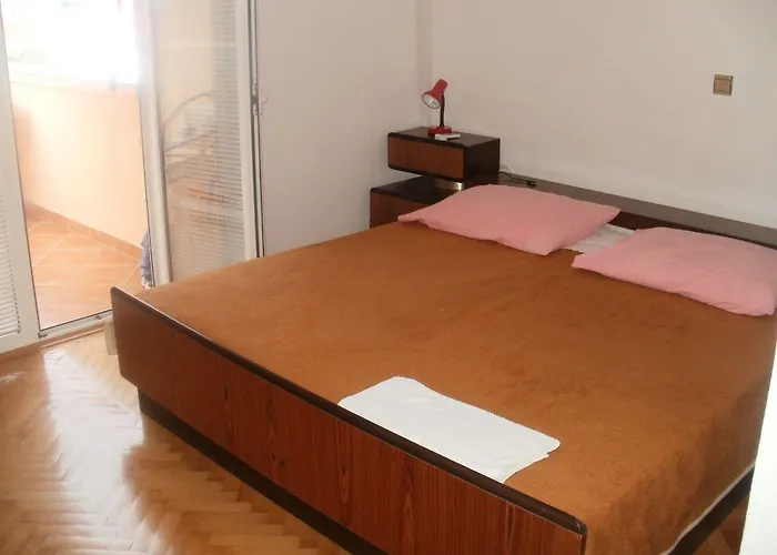 And Nediljko Apartment