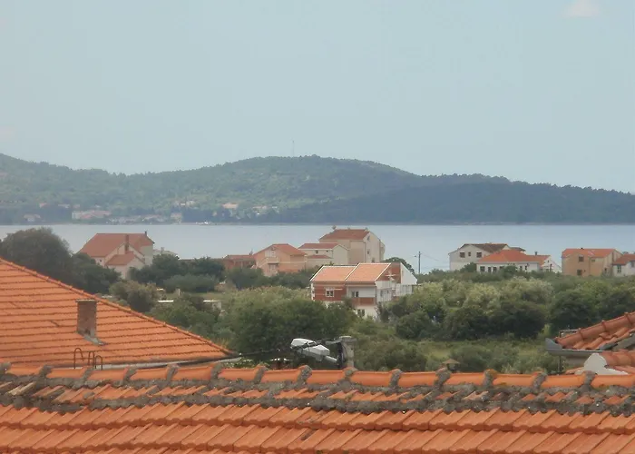 And Nediljko Apartment *