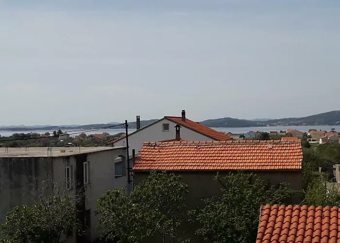 Apartment And Nediljko Bibinje