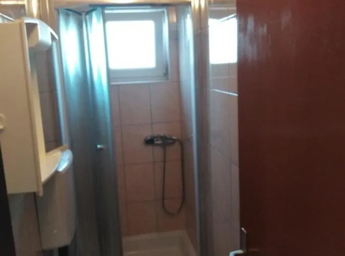 And Nediljko Apartment Bibinje