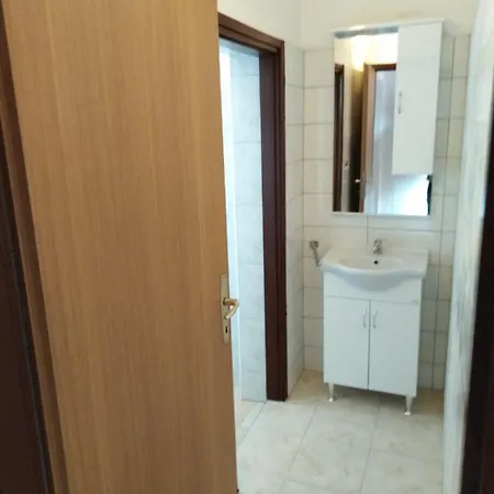 And Nediljko Apartment