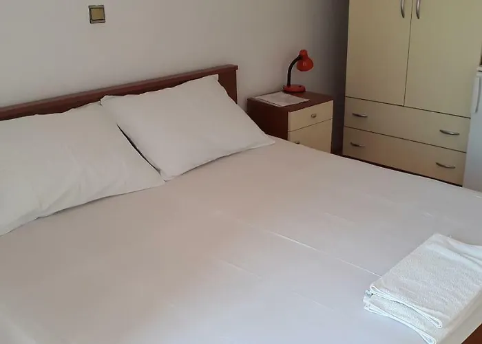 And Nediljko بيبينيا